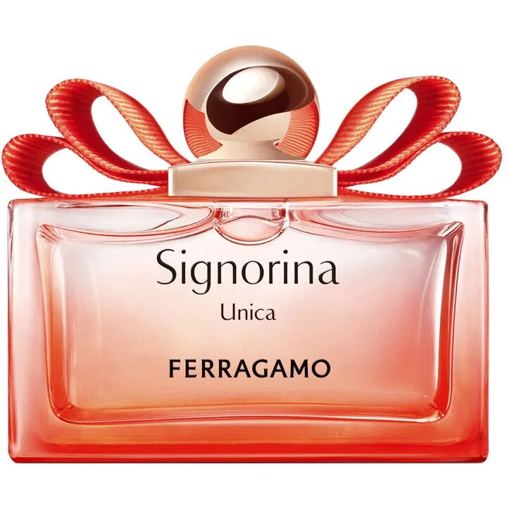 Salvatore Ferragamo Signorina Unica parfüm şişesi