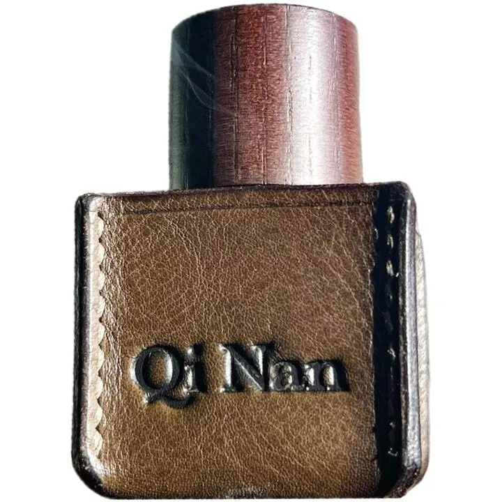 Ensar Oud Qi Nan: Kynam parfüm şişesi