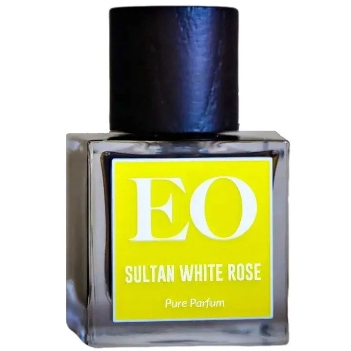 Ensar Oud Sultan White Rose: Kyara K parfüm şişesi