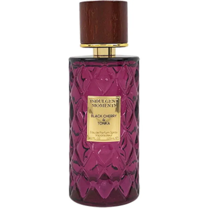 Indulgent Moments Black Cherry & Tonka parfüm şişesi