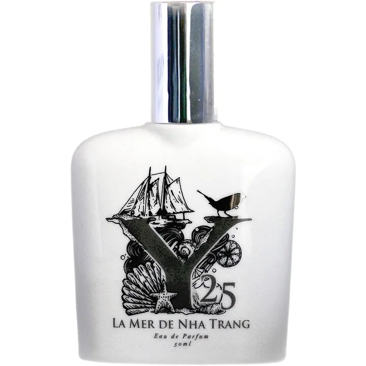 Y25 La Mer De Nha Trang parfüm şişesi