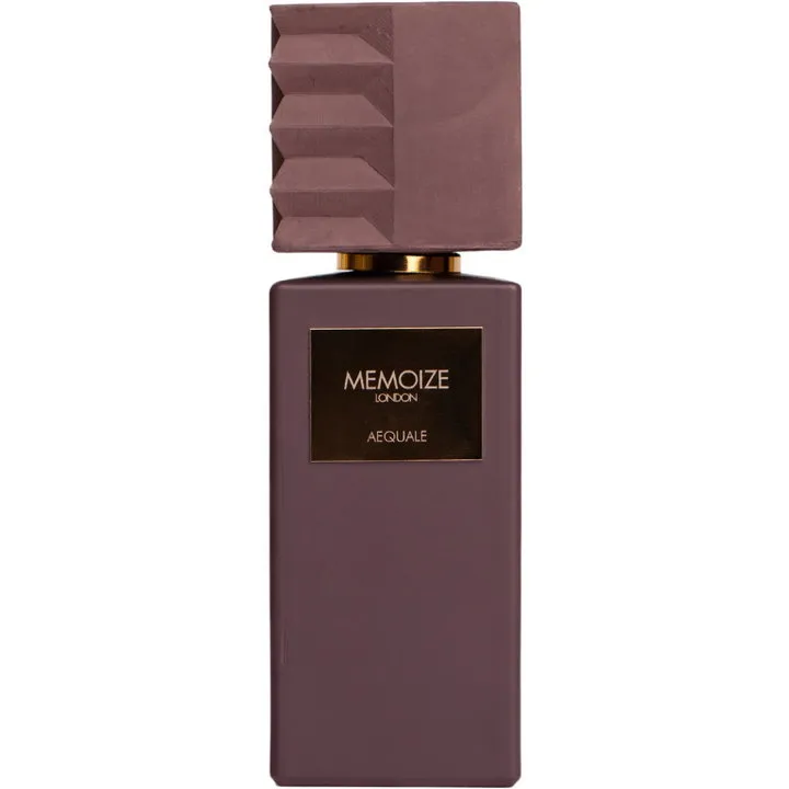 Memoize Aequale perfume bottle