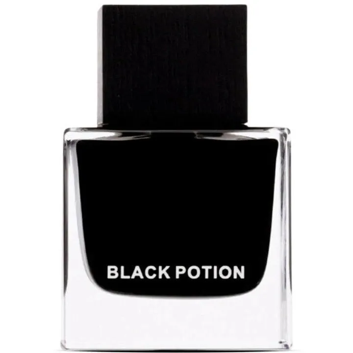 Aurora Scents Black Potion parfüm şişesi