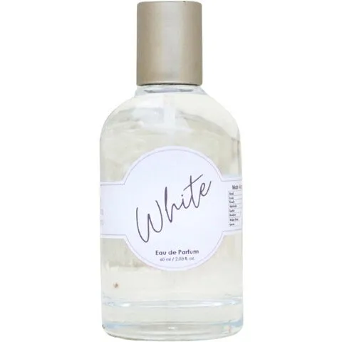 Tératu Beauty White perfume bottle