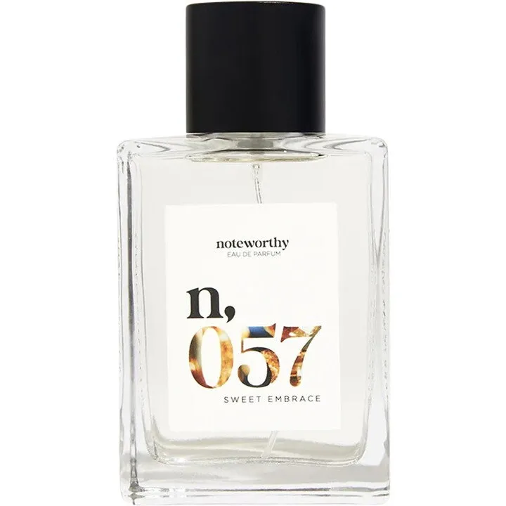 Noteworthy n,057 Sweet Embrace / n,057 perfume bottle