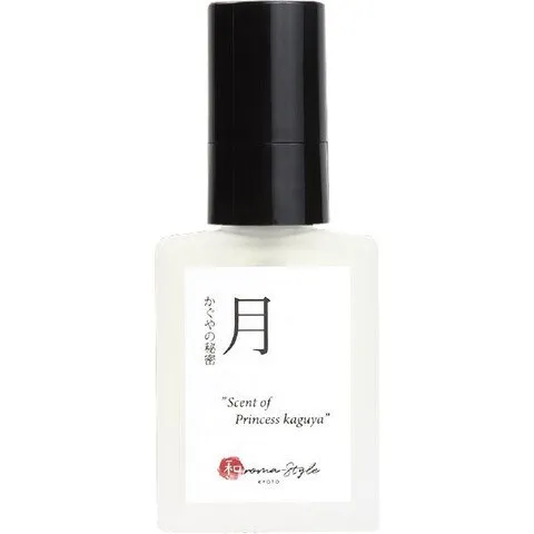 Waroma Style Tsuki - Kaguya no Himitsu - Scent of Princess Kaguya / 月 - かぐやの秘密 - Scent of Princess Kaguya parfüm şişesi
