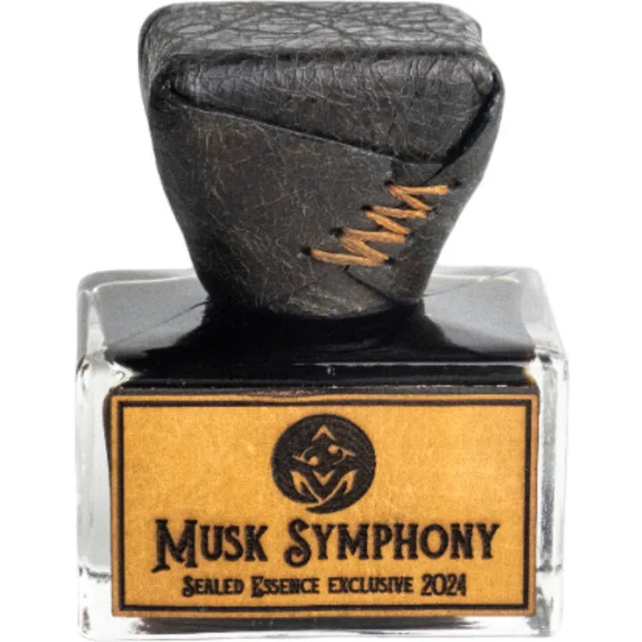 Ucca Musk Symphony perfume bottle