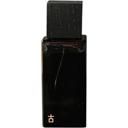 Black Fades GU2 / 古 perfume bottle