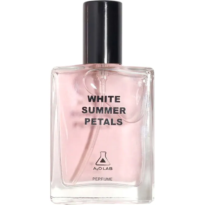 AOA Studio White Summer Petals parfüm şişesi