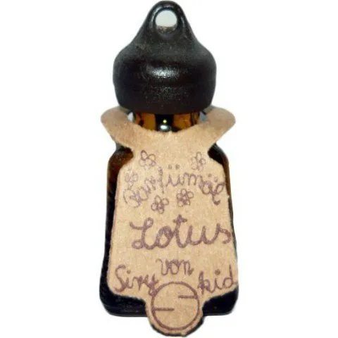Sirykid Lotus perfume bottle