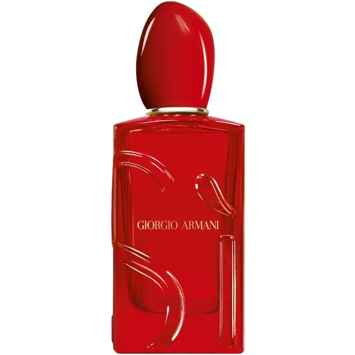 Giorgio Armani Sì Passione Red Musk perfume bottle