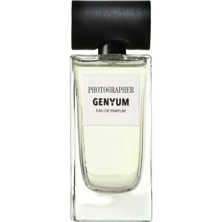 Genyum Photographer parfüm şişesi