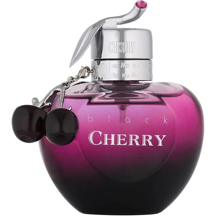 Pour Moi Black Cherry parfüm şişesi