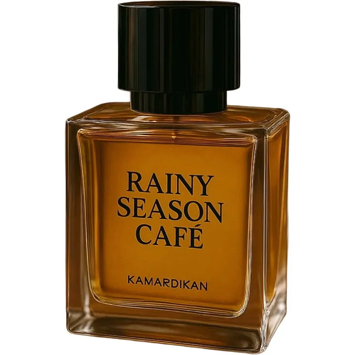 Kamardikan Rainy Season Cafè perfume bottle