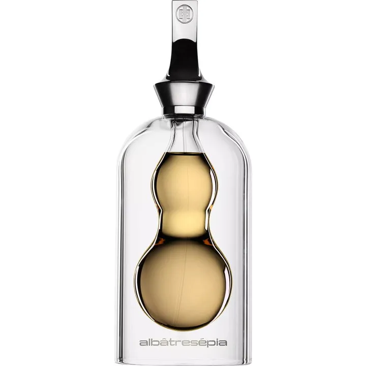 Première Peau albâtresépia perfume bottle