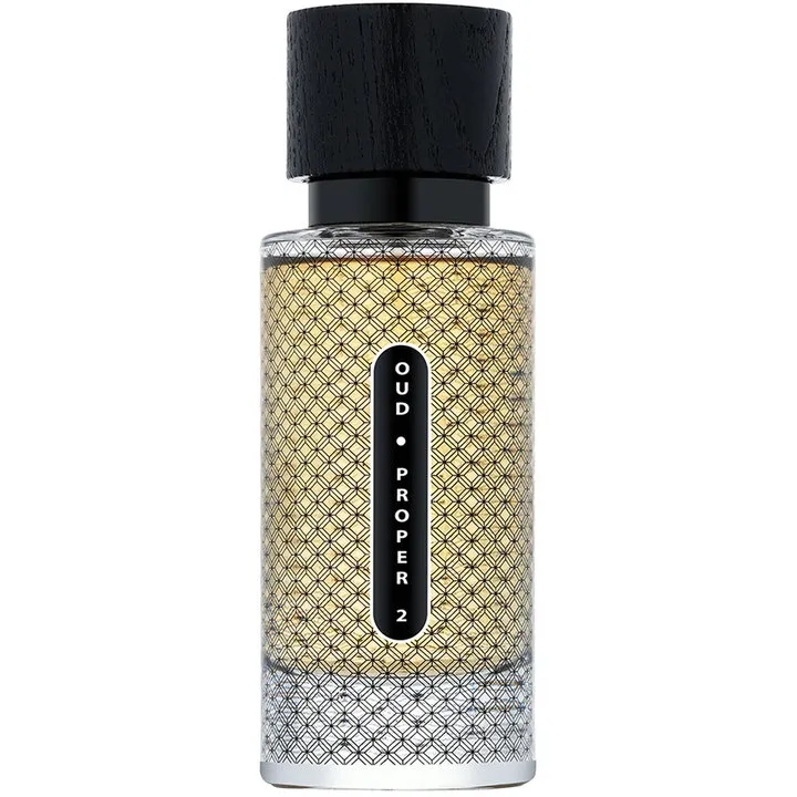 Deraah Oud Oud Proper 2 parfüm şişesi