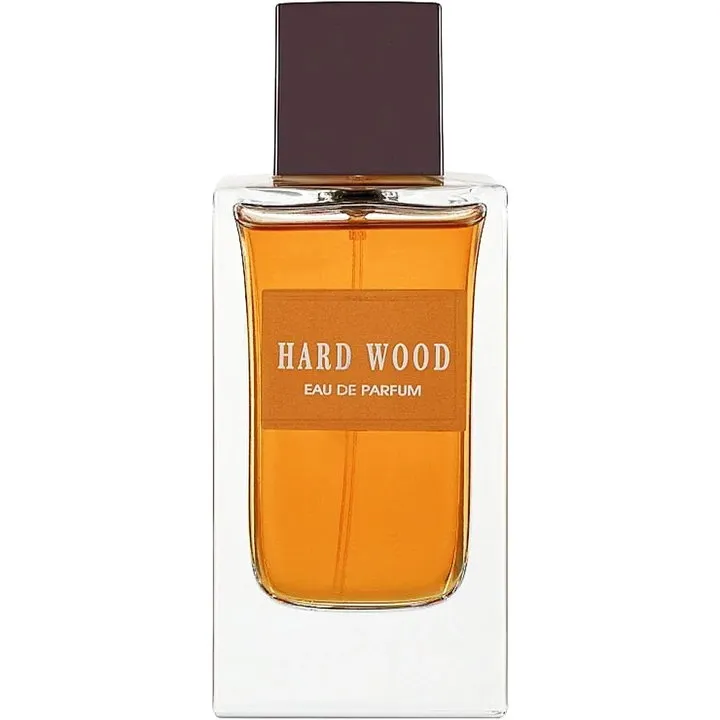 Fragrance World Hard Wood parfüm şişesi