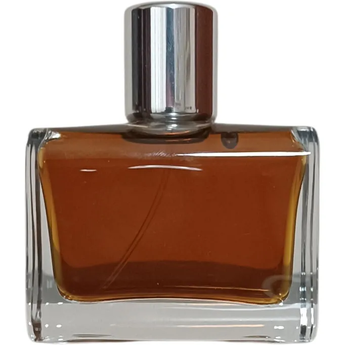 Lujos Ubuntu perfume bottle