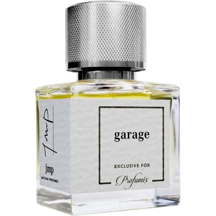 JMP Artisan Perfumes Garage / Warsztat perfume bottle