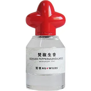 Nuwilds Sichuan Pepper & Sandalwood parfüm şişesi
