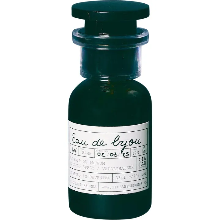 Oil Lab Eau de Bijou parfüm şişesi