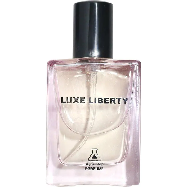 AOA Studio Luxe Liberty parfüm şişesi
