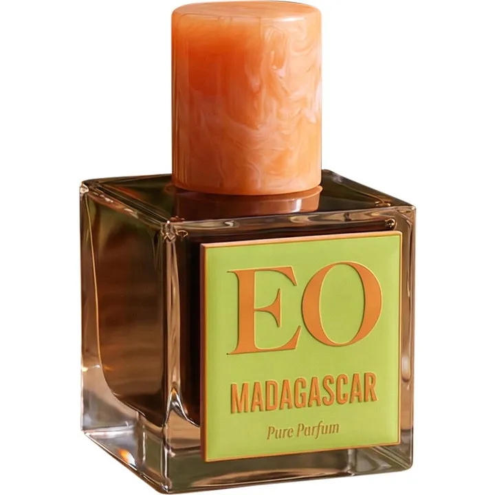 Ensar Oud Madagascar parfüm şişesi