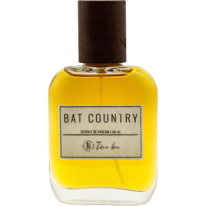 Parfums Karmic Hues Bat Country parfüm şişesi