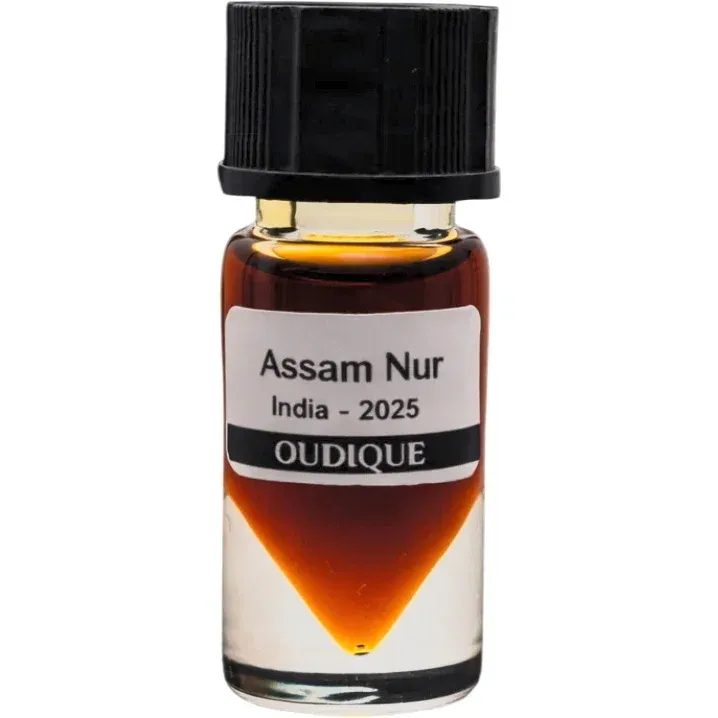 Oudique Assam Nur perfume bottle