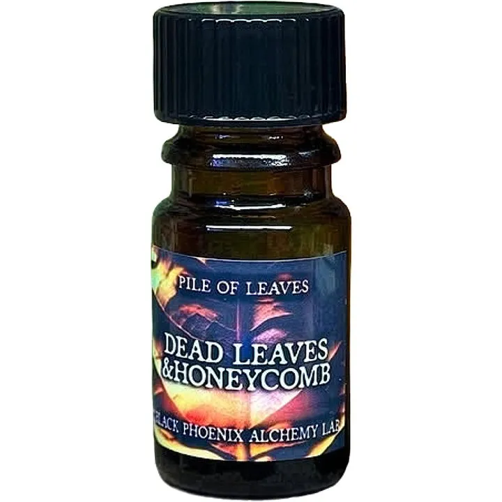 Black Phoenix Alchemy Lab Dead Leaves & Honeycomb parfüm şişesi