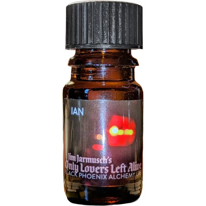 Black Phoenix Alchemy Lab Ian perfume bottle