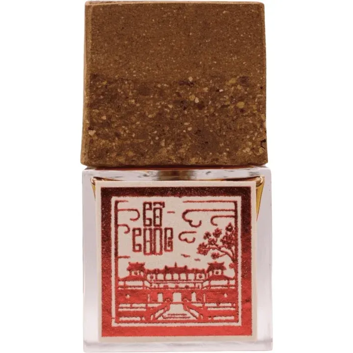 Maison de Nguyễn Cố Cung perfume bottle