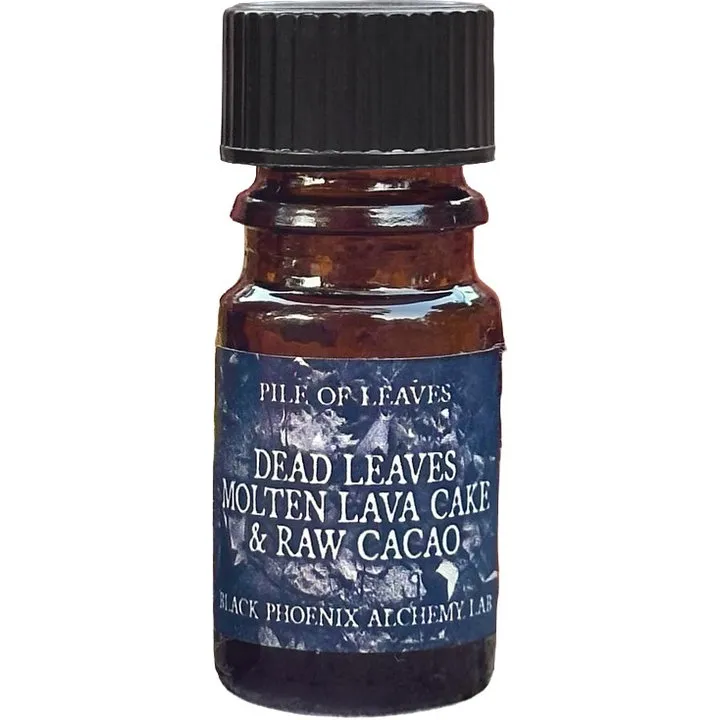 Black Phoenix Alchemy Lab Dead Leaves, Molten Lava Cake & Raw Cacao parfüm şişesi