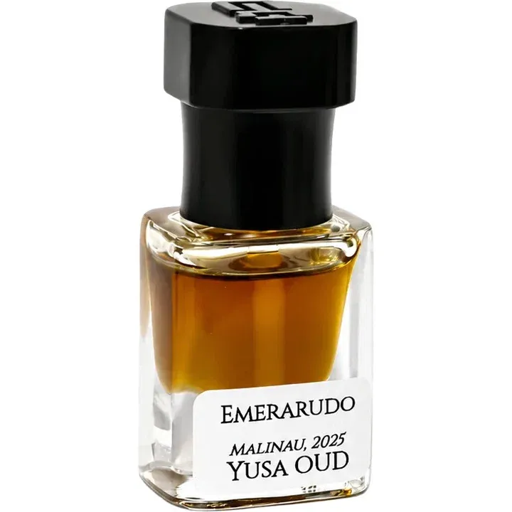 Yusa Aromatics Emerarudo parfüm şişesi