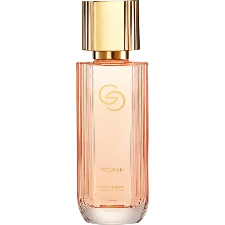 Oriflame Giordani Gold Woman perfume bottle