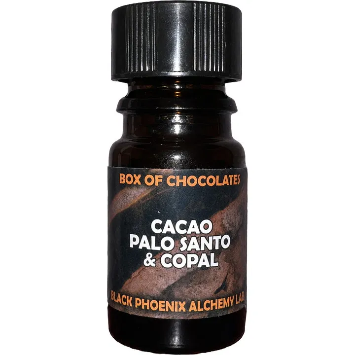 Black Phoenix Alchemy Lab Cacao, Palo Santo & Copal parfüm şişesi