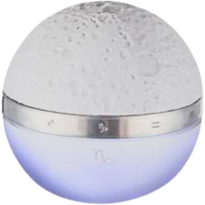 Outis Capricorn / 摩羯座 perfume bottle