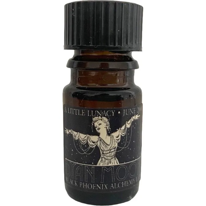 Black Phoenix Alchemy Lab Dyan Moon parfüm şişesi