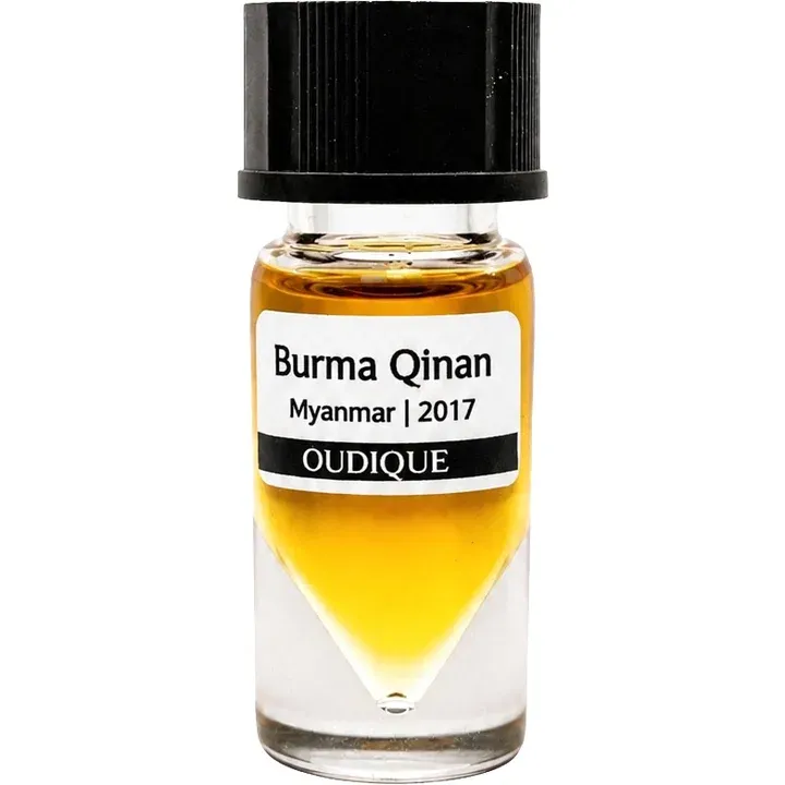Oudique Burma Qinan perfume bottle