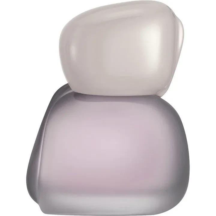 Kylie Cosmetics Cashmere Muse perfume bottle