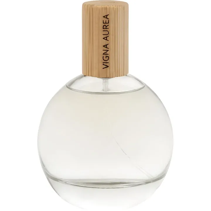 Rauvéa Vigna Aurea perfume bottle