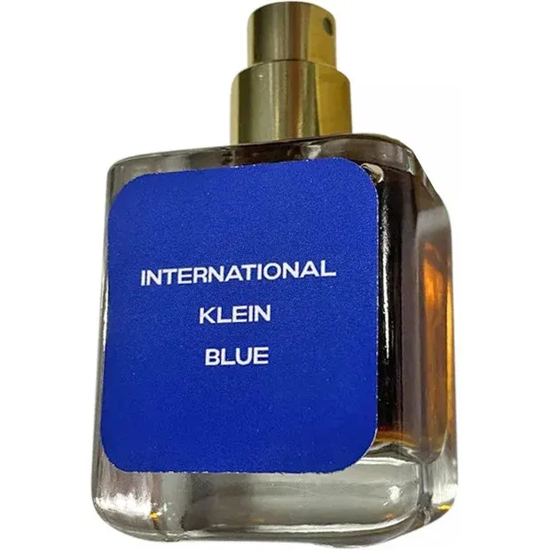 Phronema Perfumes International Klein Blue parfüm şişesi