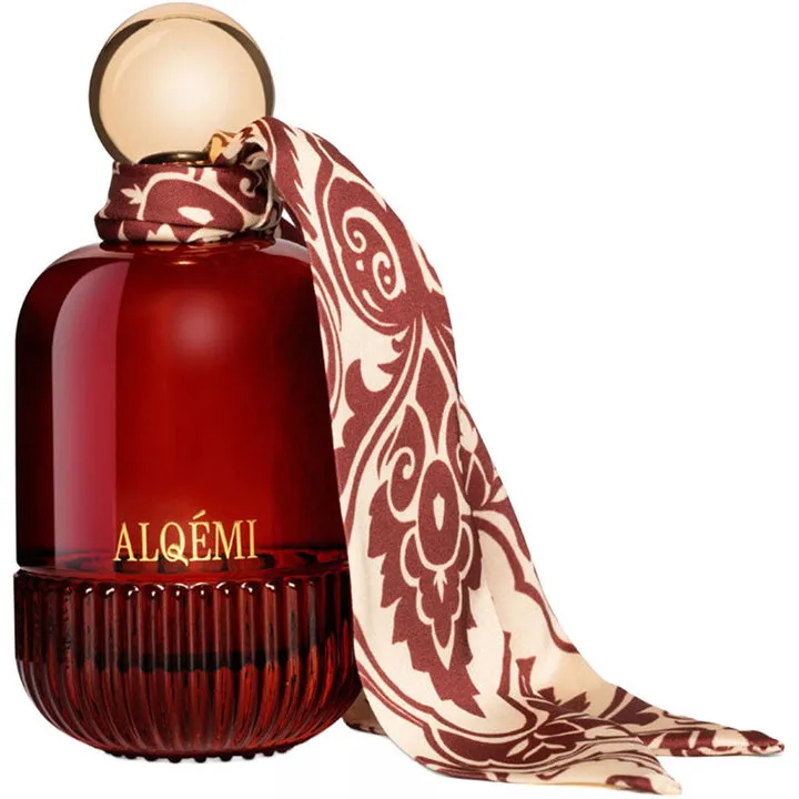 Alqémi Berry Layl perfume bottle