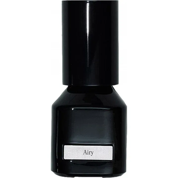 Raw Contrast Airy perfume bottle
