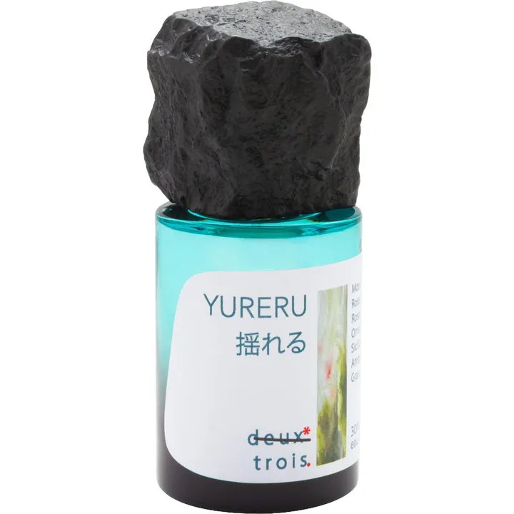 Deux*Trois. Yureru / 揺れる parfüm şişesi