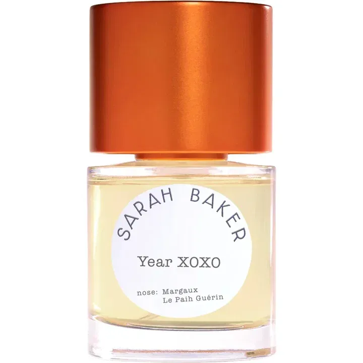 Sarah Baker Perfumes Year XOXO parfüm şişesi
