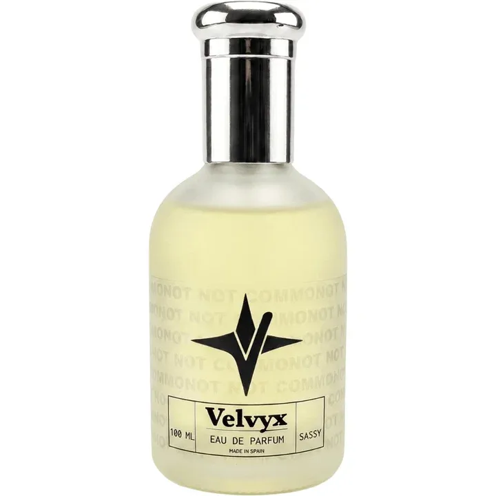 Velvyx Sassy parfüm şişesi