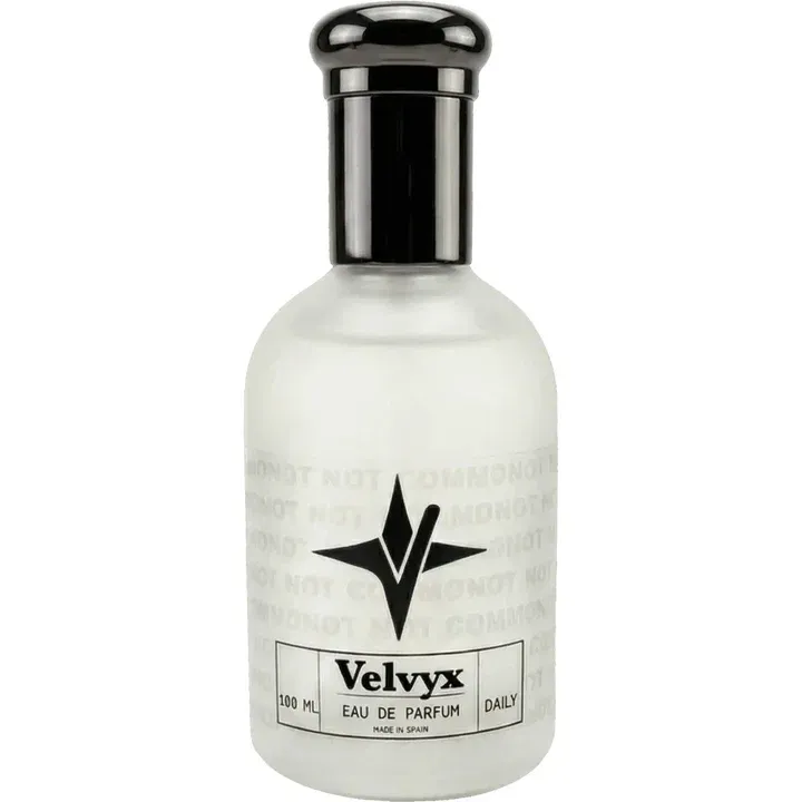 Velvyx Daily parfüm şişesi