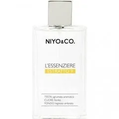 Niyo & Co. L'Essenziere - Estratto 9 perfume bottle