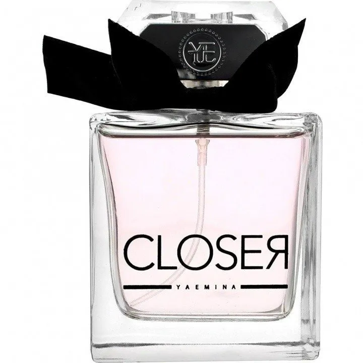 Yaemina Closer perfume bottle